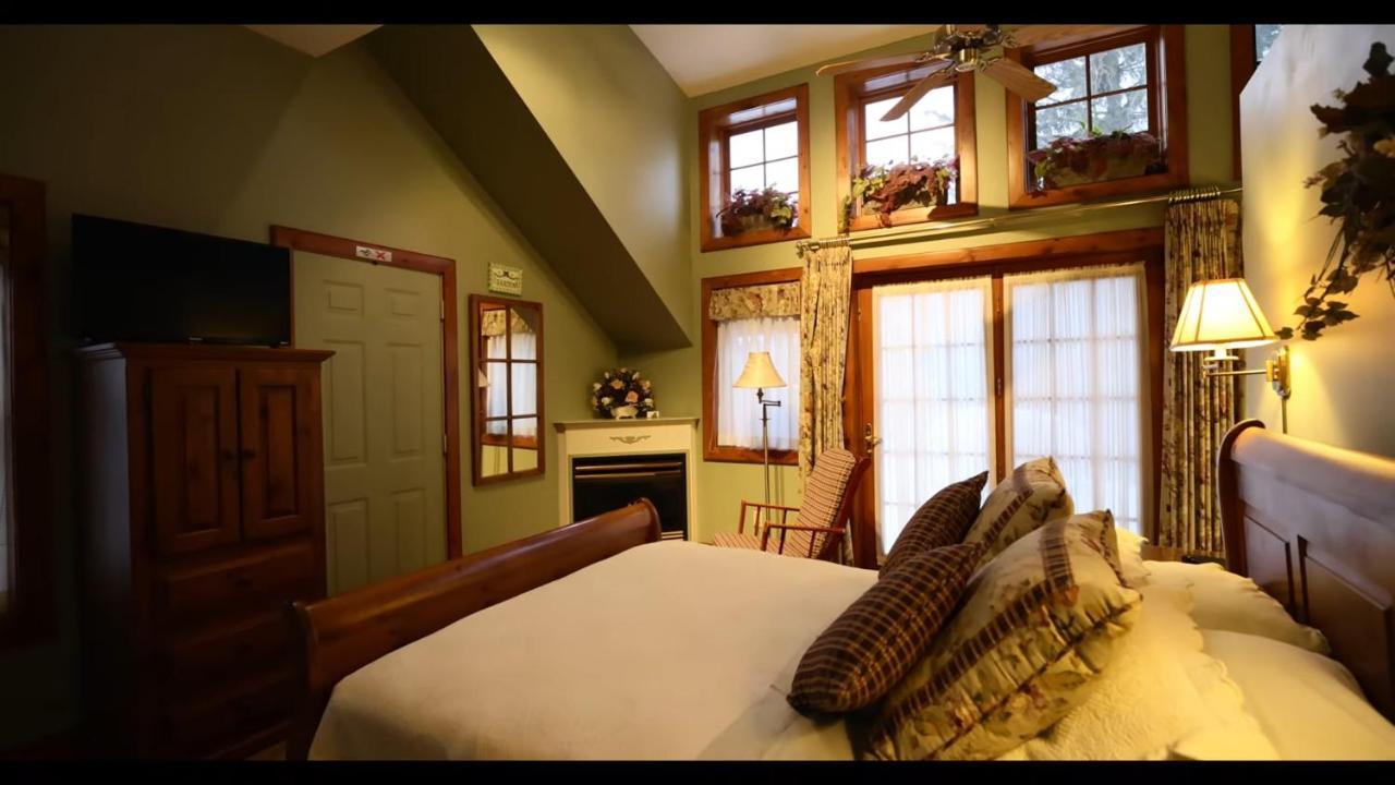 Weatherpine Inn Niagara-on-the-Lake Exterior photo