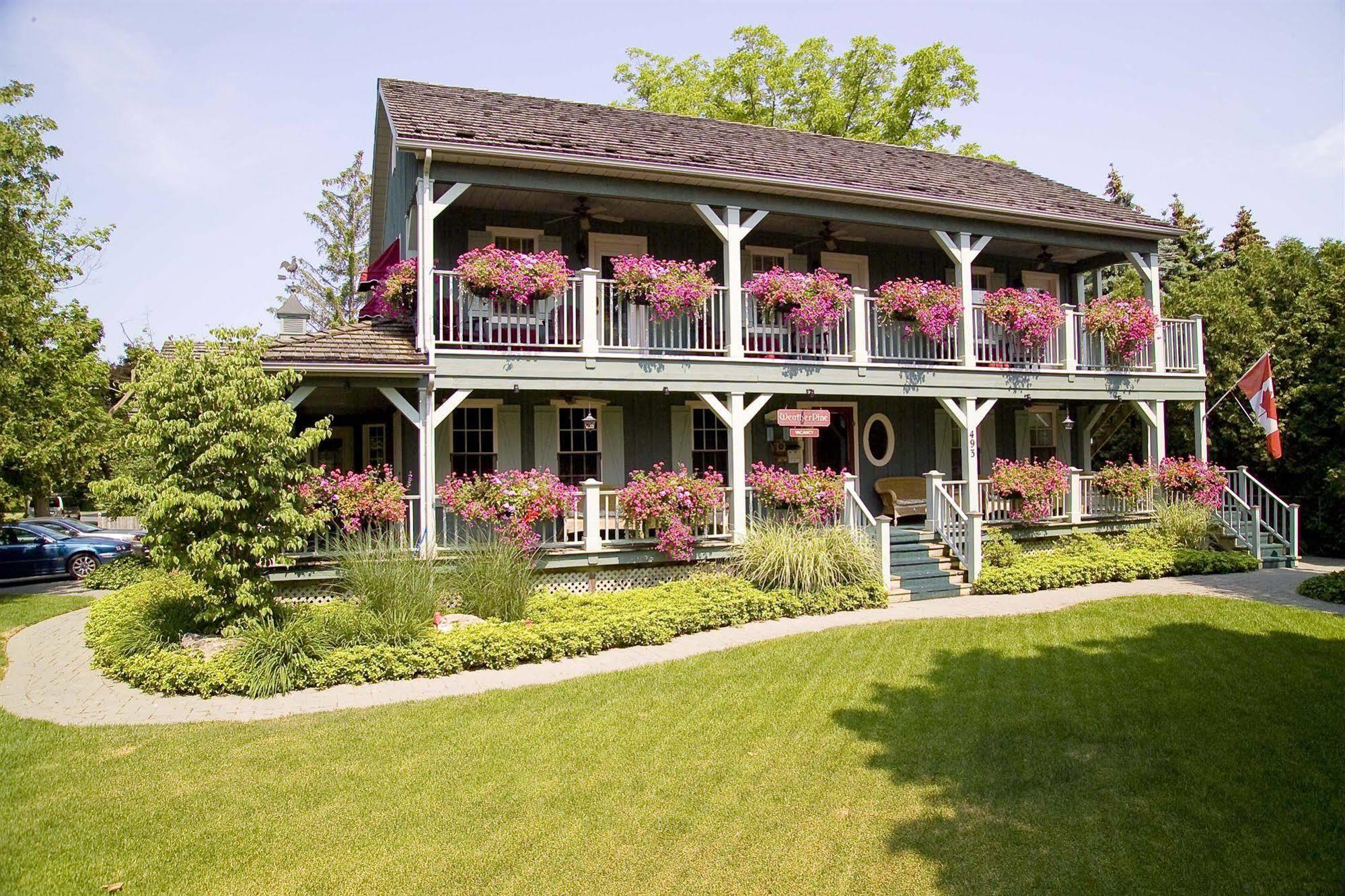 Weatherpine Inn Niagara-on-the-Lake Exterior photo