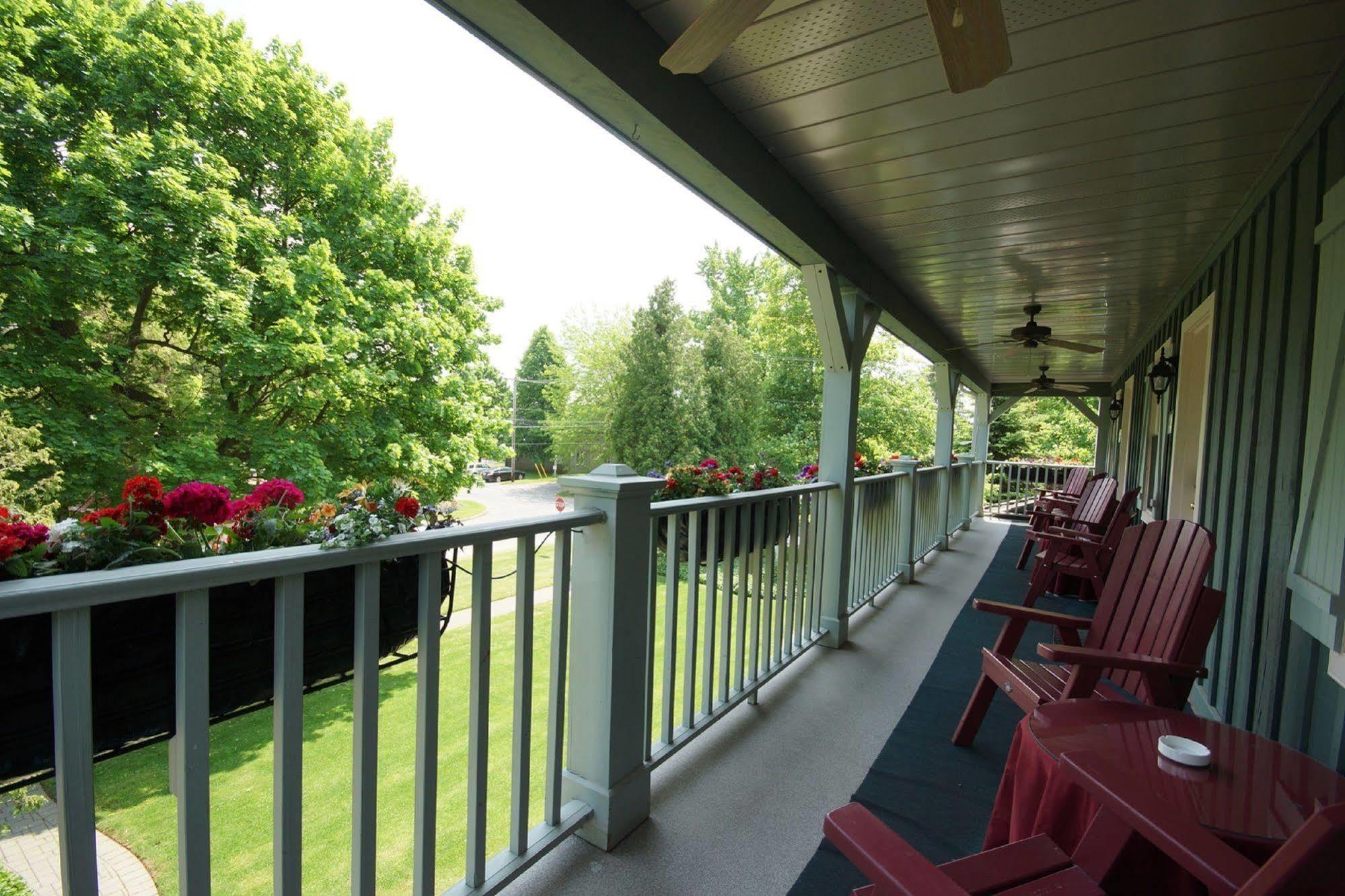 Weatherpine Inn Niagara-on-the-Lake Exterior photo